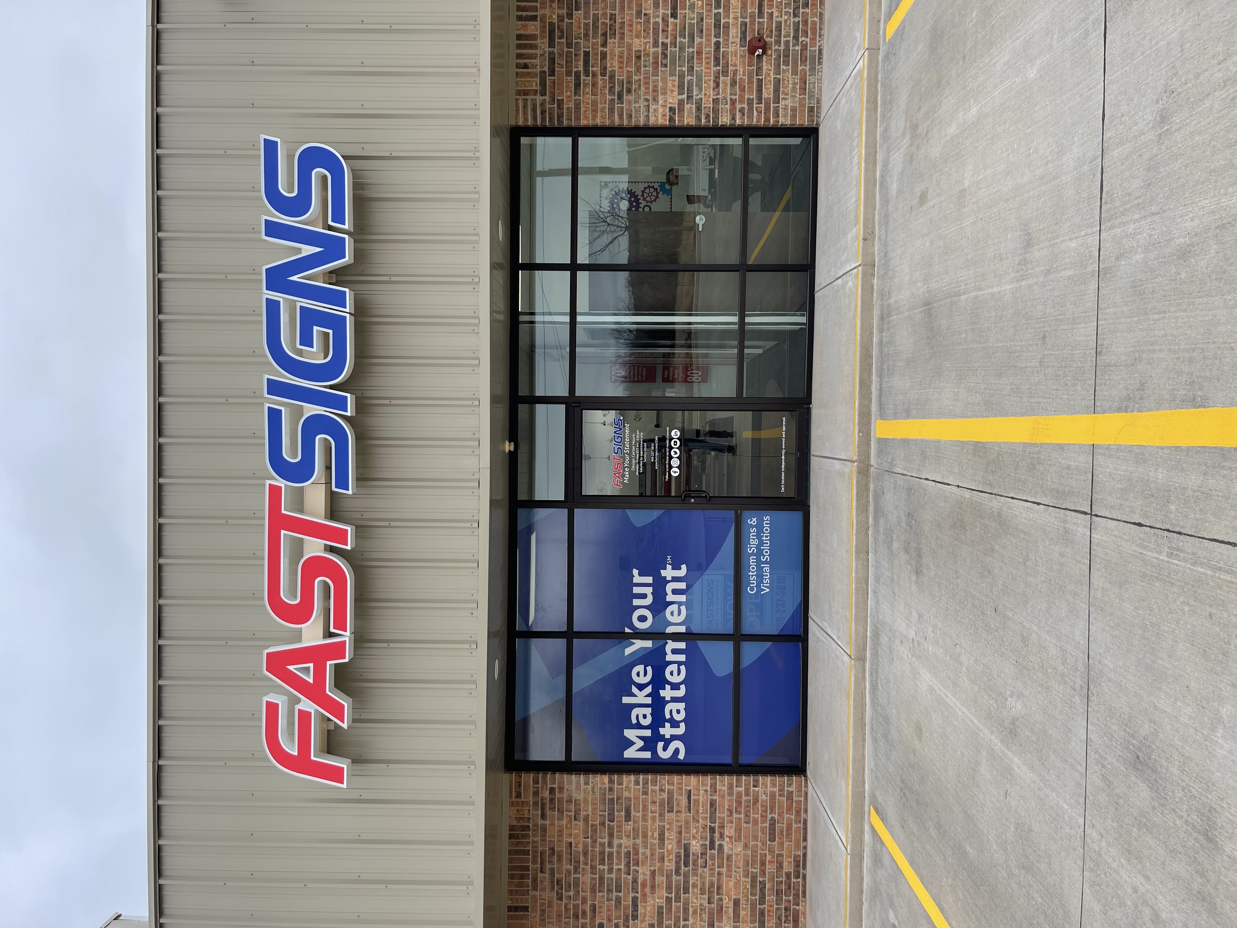 Exterior Sign Installed Photo _Moore, OK_20111.jpg